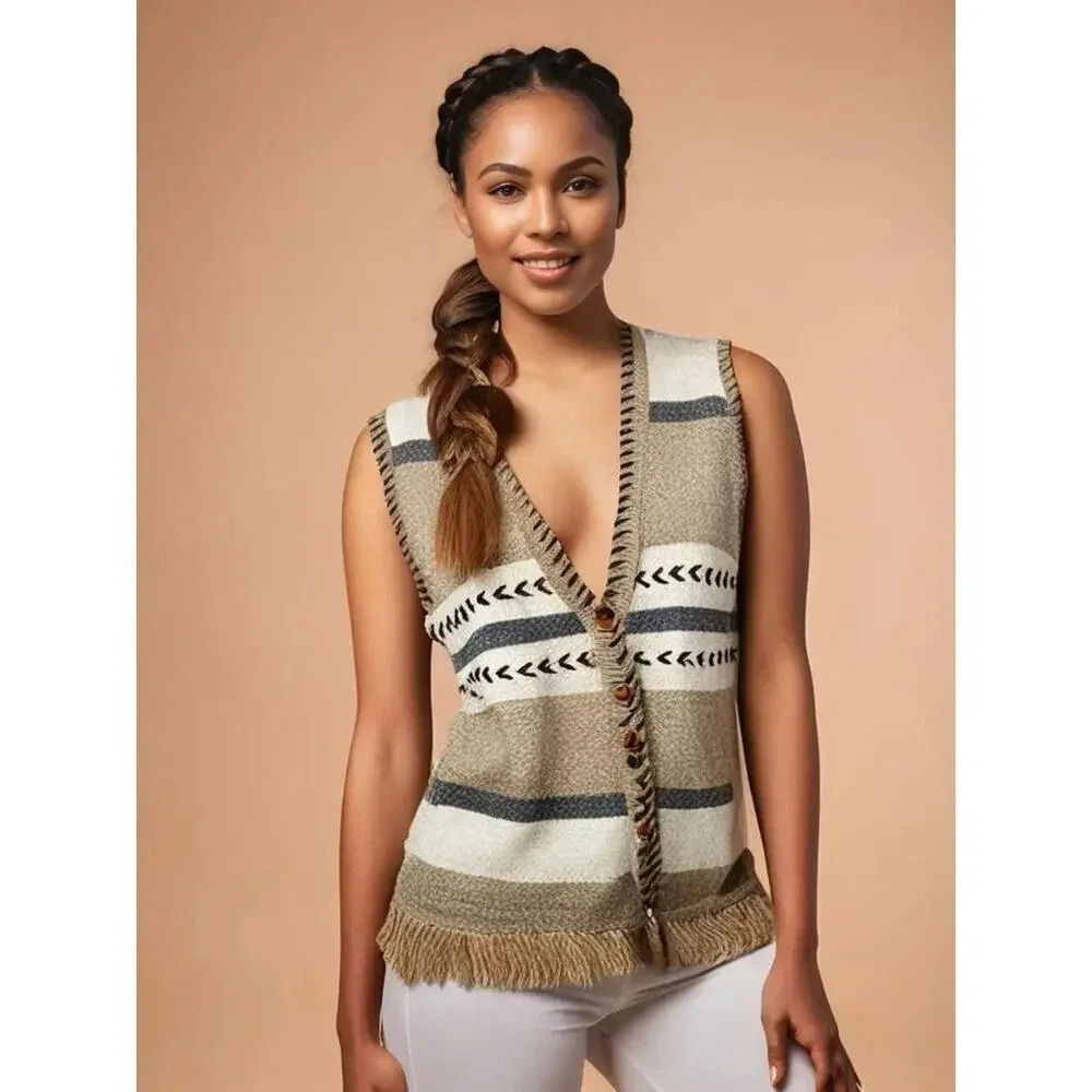 Vintage Westboundโ Women's Large Beige Fringed Edge Wool Blend Sweater Vest
